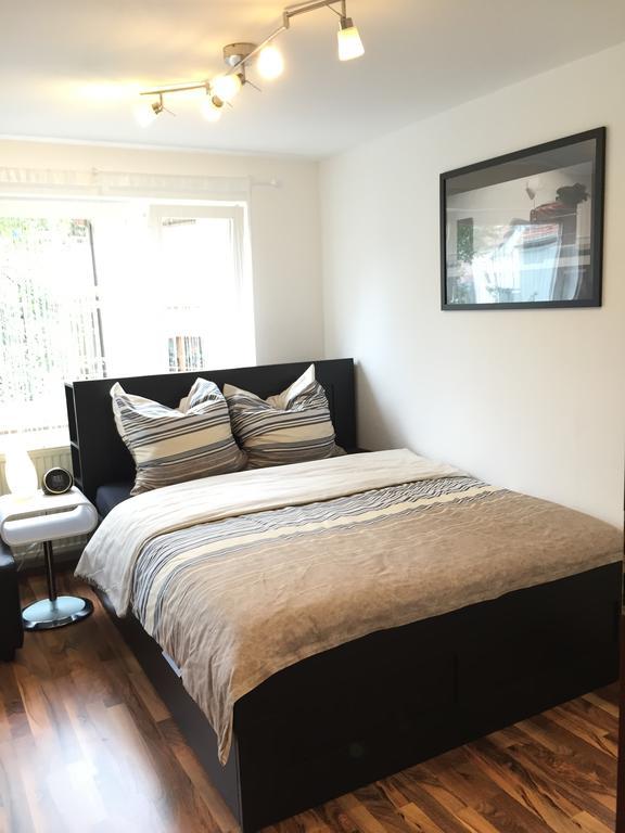 Traumwohnung Stuttgart Zimmer foto